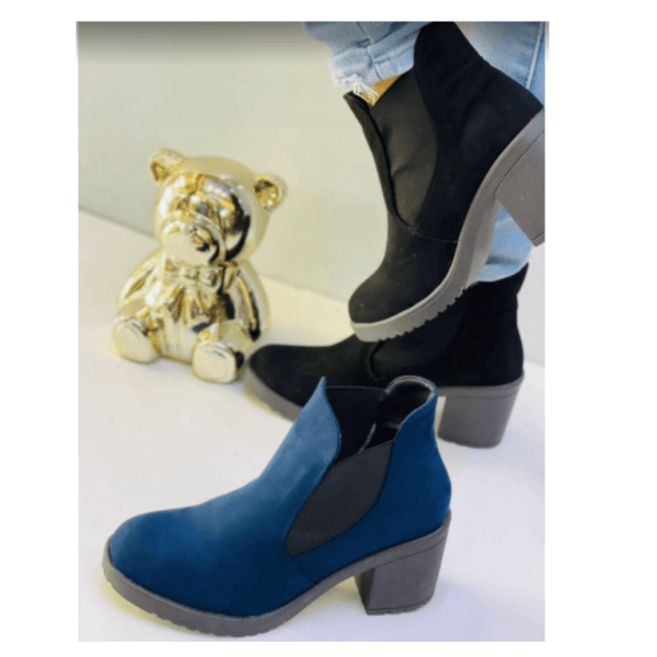 Booties for Lady with Heels, Available in Blue and Black